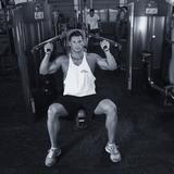 Makinede Omuz Press (Machine Shoulder Press)